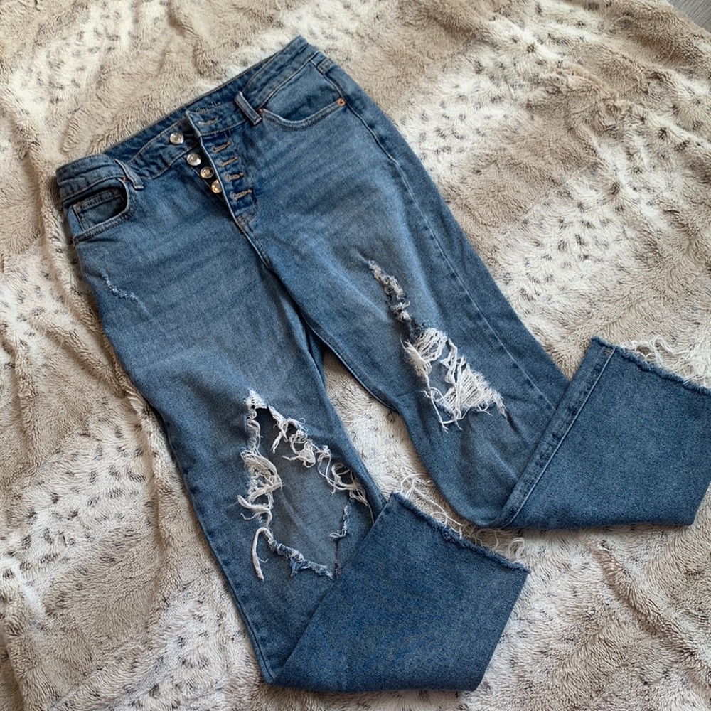 Wilde Fable High Rise Ripped Jeans Size 4 - Picture 1 of 6